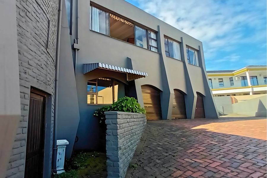 5 Bedroom Property for Sale in Blue Bend Eastern Cape